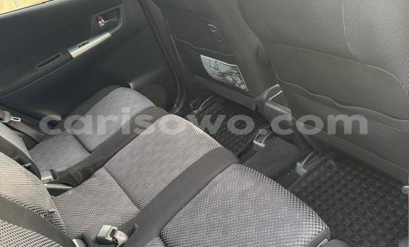 Acheter Occasion Voiture Toyota Corolla Verso Gris à Cotonou, Benin Acheter Occasion Voiture Toyota Corolla Verso Gris à Cotonou, Benin