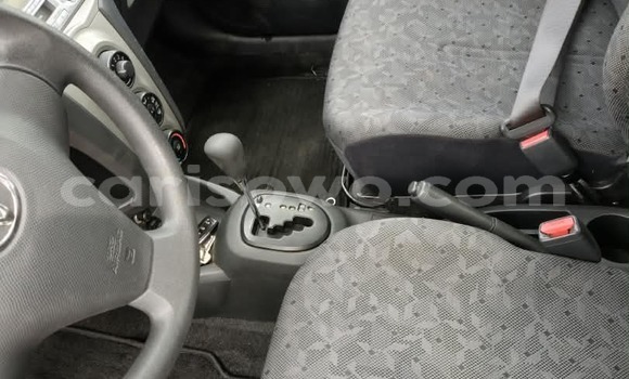Acheter Occasion Voiture Toyota Yaris Gris à Cotonou, Benin Acheter Occasion Voiture Toyota Yaris Gris à Cotonou, Benin
