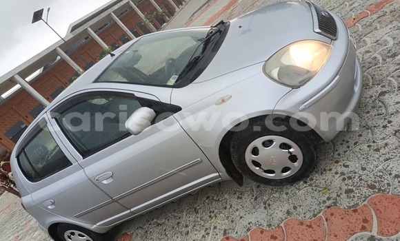 Acheter Occasion Voiture Toyota Yaris Gris à Cotonou, Benin Acheter Occasion Voiture Toyota Yaris Gris à Cotonou, Benin
