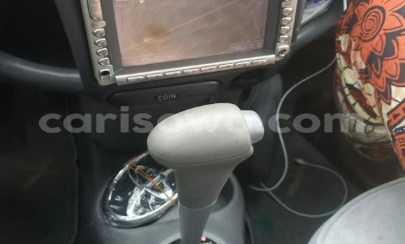 Acheter Occasion Voiture Toyota Yaris Gris à Cotonou, Benin Acheter Occasion Voiture Toyota Yaris Gris à Cotonou, Benin