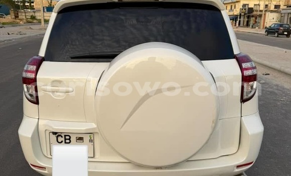 Acheter Occasion Voiture Toyota RAV4 Blanc à Cotonou, Benin Acheter Occasion Voiture Toyota RAV4 Blanc à Cotonou, Benin