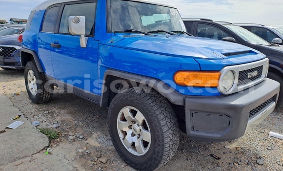 Ra Àlòkù Toyota FJ Cruiser Blue Ọkọ̀ in Cotonou ni Benin Ra Àlòkù Toyota FJ Cruiser Blue Ọkọ̀ in Cotonou ni Benin
