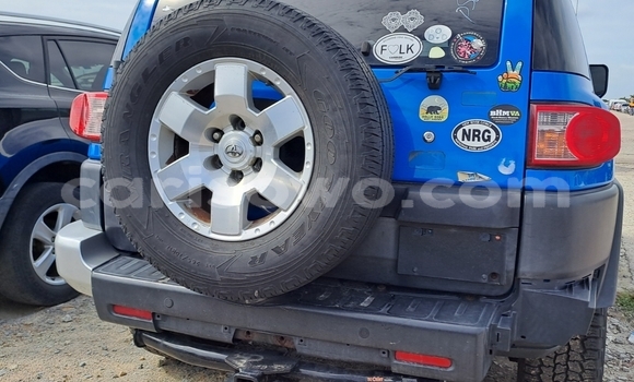 Ra Àlòkù Toyota FJ Cruiser Blue Ọkọ̀ in Cotonou ni Benin Ra Àlòkù Toyota FJ Cruiser Blue Ọkọ̀ in Cotonou ni Benin