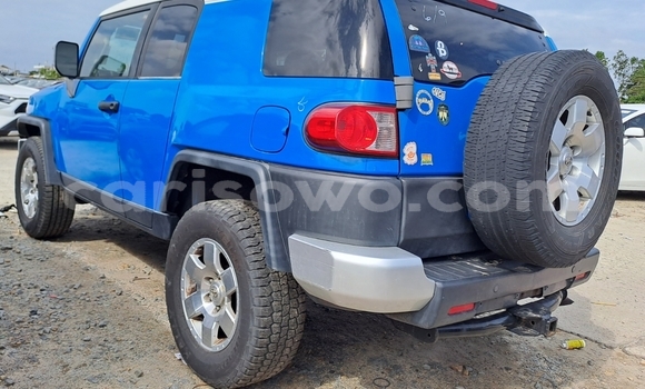 Ra Àlòkù Toyota FJ Cruiser Blue Ọkọ̀ in Cotonou ni Benin Ra Àlòkù Toyota FJ Cruiser Blue Ọkọ̀ in Cotonou ni Benin