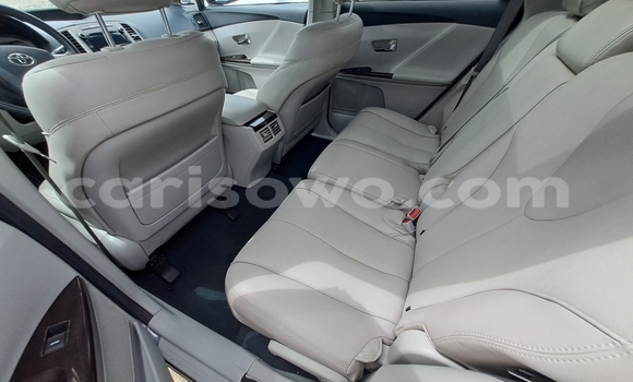 Ra Àlòkù Toyota Venza Silver Ọkọ̀ in Cotonou ni Benin Ra Àlòkù Toyota Venza Silver Ọkọ̀ in Cotonou ni Benin