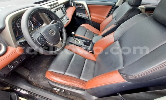 Ra Àlòkù Toyota RAV4 Black Ọkọ̀ in Cotonou ni Benin Ra Àlòkù Toyota RAV4 Black Ọkọ̀ in Cotonou ni Benin