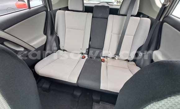 Ra Àlòkù Toyota RAV4 Silver Ọkọ̀ in Cotonou ni Benin Ra Àlòkù Toyota RAV4 Silver Ọkọ̀ in Cotonou ni Benin