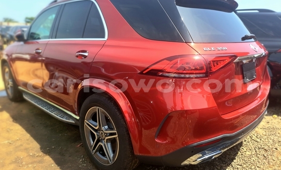 Ra Àlòkù Mercedes-Benz GLE Red Ọkọ̀ in Cotonou ni Benin Ra Àlòkù Mercedes-Benz GLE Red Ọkọ̀ in Cotonou ni Benin