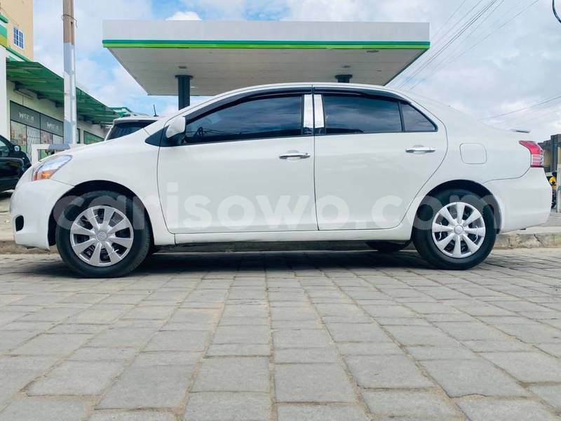 Big with watermark toyota yaris benin cotonou 25538