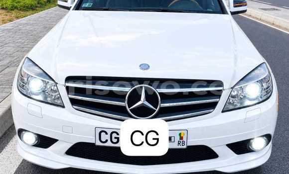Acheter Occasion Voiture Mercedes-Benz 300CD Blanc à Cotonou, Benin