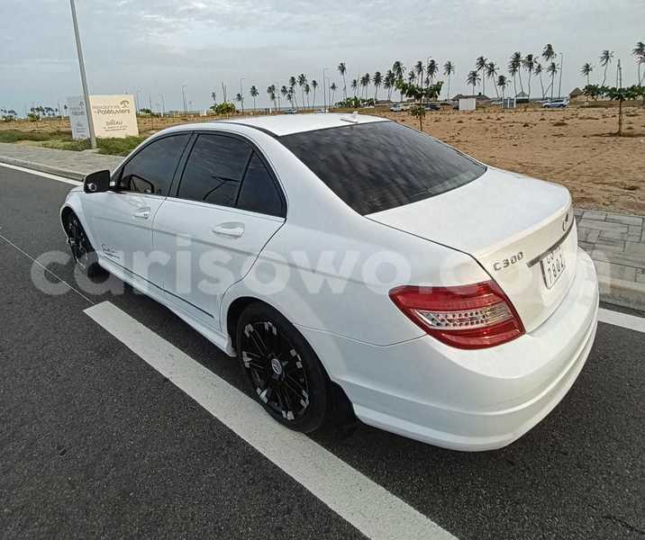 Big with watermark mercedes benz 300cd benin cotonou 25547