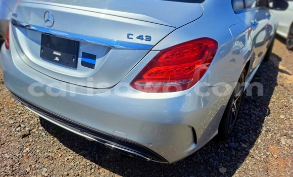 Ra Àlòkù Mercedes-Benz C-klasse AMG Silver Ọkọ̀ in Cotonou ni Benin Ra Àlòkù Mercedes-Benz C-klasse AMG Silver Ọkọ̀ in Cotonou ni Benin