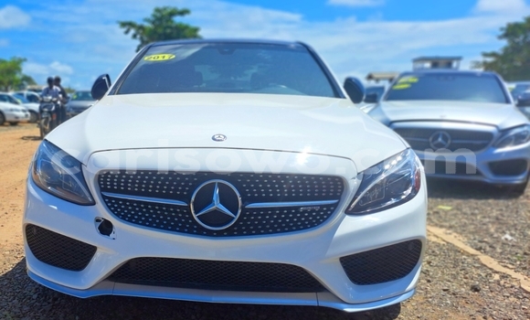 Ra Àlòkù Mercedes-Benz C-klasse AMG funfun Ọkọ̀ in Cotonou ni Benin Ra Àlòkù Mercedes-Benz C-klasse AMG funfun Ọkọ̀ in Cotonou ni Benin