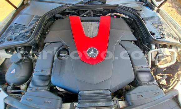Ra Àlòkù Mercedes-Benz C-klasse AMG funfun Ọkọ̀ in Cotonou ni Benin Ra Àlòkù Mercedes-Benz C-klasse AMG funfun Ọkọ̀ in Cotonou ni Benin