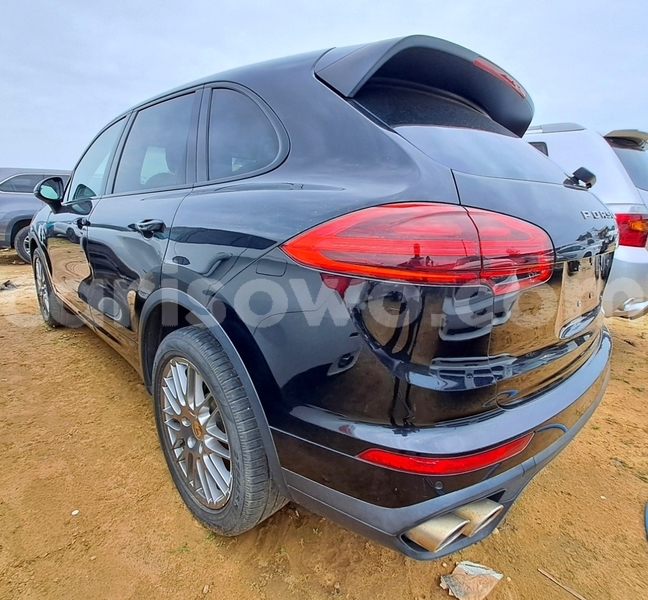 Big with watermark porsche cayenne benin cotonou 25552