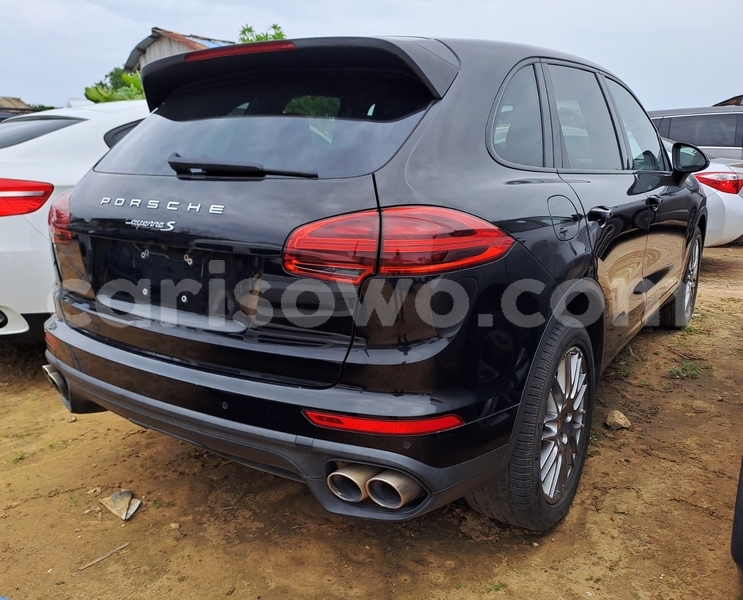 Big with watermark porsche cayenne benin cotonou 25552