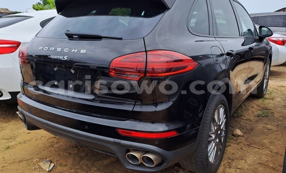 Ra Àlòkù Porsche Cayenne Black Ọkọ̀ in Cotonou ni Benin Ra Àlòkù Porsche Cayenne Black Ọkọ̀ in Cotonou ni Benin