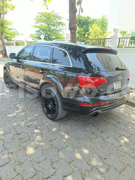 Big with watermark audi q7 benin cotonou 25560