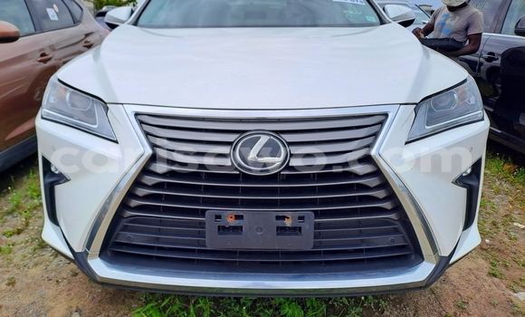 Ra Àlòkù Lexus RX 350 funfun Ọkọ̀ in Cotonou ni Benin Ra Àlòkù Lexus RX 350 funfun Ọkọ̀ in Cotonou ni Benin
