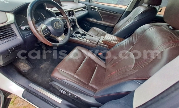 Ra Àlòkù Lexus RX 350 funfun Ọkọ̀ in Cotonou ni Benin Ra Àlòkù Lexus RX 350 funfun Ọkọ̀ in Cotonou ni Benin