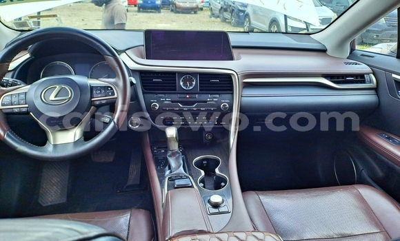 Ra Àlòkù Lexus RX 350 funfun Ọkọ̀ in Cotonou ni Benin Ra Àlòkù Lexus RX 350 funfun Ọkọ̀ in Cotonou ni Benin