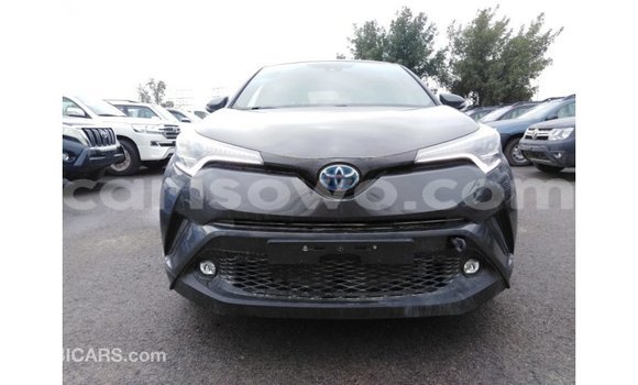 Acheter Import Voiture Toyota C-HR Autre à Import - Dubai, Benin Acheter Import Voiture Toyota C-HR Autre à Import - Dubai, Benin