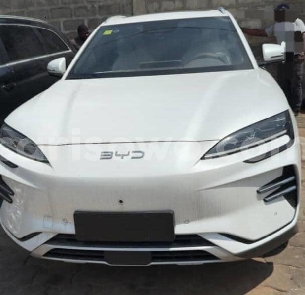 Big with watermark byd qin l benin cotonou 25591