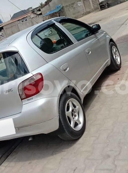 Big with watermark toyota yaris benin cotonou 25598