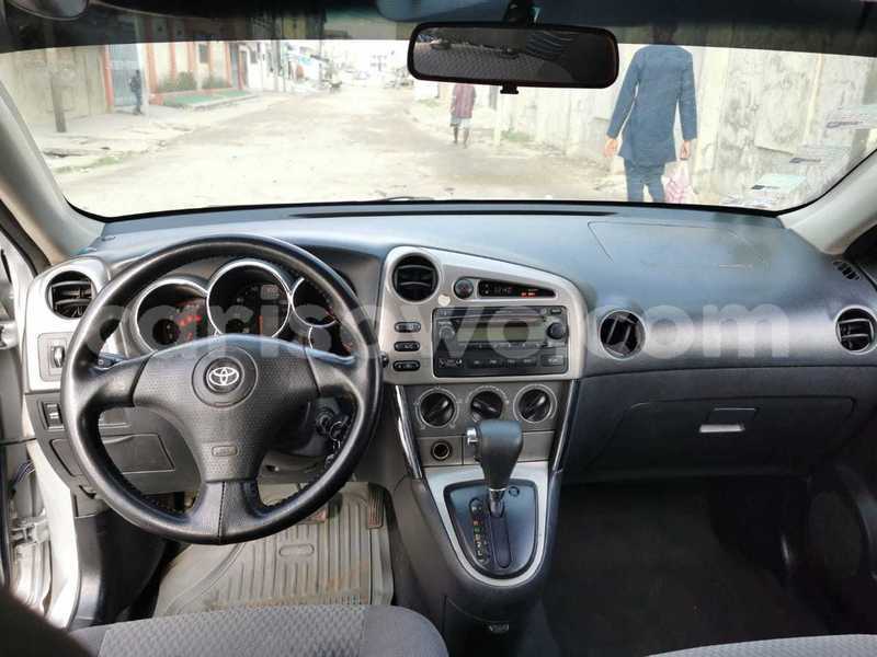 Big with watermark toyota matrix benin cotonou 25600