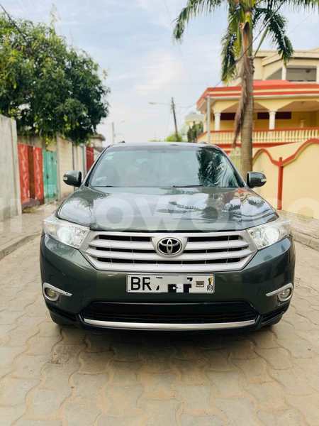 Big with watermark toyota highlander benin cotonou 25604