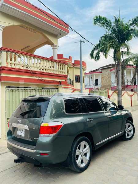 Big with watermark toyota highlander benin cotonou 25604