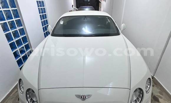 Acheter Occasion Voiture Bentley Continental GT Blanc à Cotonou, Benin Acheter Occasion Voiture Bentley Continental GT Blanc à Cotonou, Benin