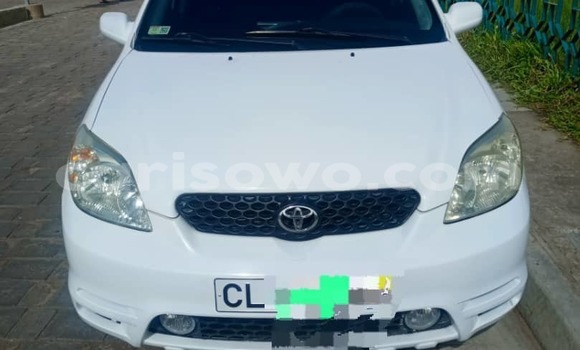 Sayi Na hannu Toyota Matrix White Mota in Cotonou a Benin Sayi Na hannu Toyota Matrix White Mota in Cotonou a Benin
