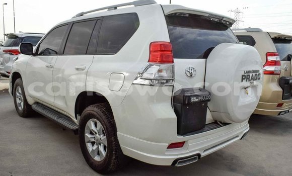 Acheter Import Voiture Toyota Prado Blanc à Import - Dubai, Benin Acheter Import Voiture Toyota Prado Blanc à Import - Dubai, Benin