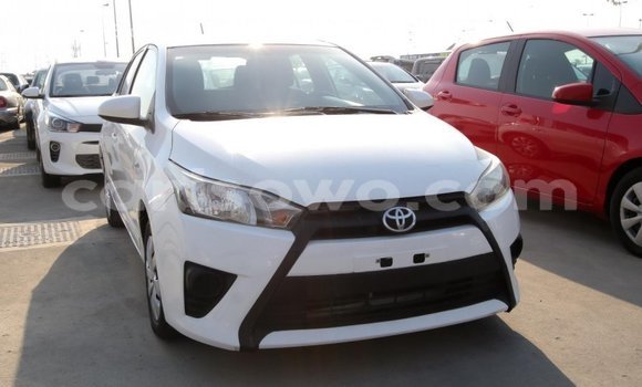 Ra Imported Toyota Yaris funfun Ọkọ̀ in Import - Dubai ni Benin Ra Imported Toyota Yaris funfun Ọkọ̀ in Import - Dubai ni Benin