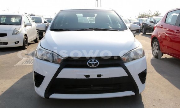 Ra Imported Toyota Yaris funfun Ọkọ̀ in Import - Dubai ni Benin Ra Imported Toyota Yaris funfun Ọkọ̀ in Import - Dubai ni Benin