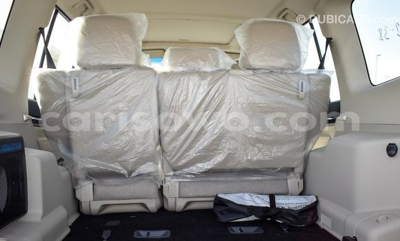 Acheter Import Voiture Mitsubishi Pajero Blanc à Import - Dubai, Benin Acheter Import Voiture Mitsubishi Pajero Blanc à Import - Dubai, Benin