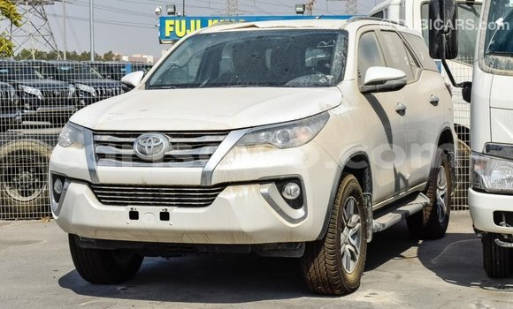 Buy Import Toyota Fortuner White Car in Import - Dubai in Benign Buy Import Toyota Fortuner White Car in Import - Dubai in Benign