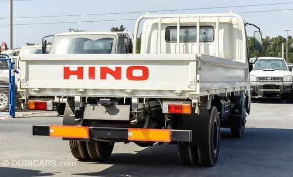Acheter Import Utilitaire Hino 300 Series Blanc à Import - Dubai, Benin Acheter Import Utilitaire Hino 300 Series Blanc à Import - Dubai, Benin