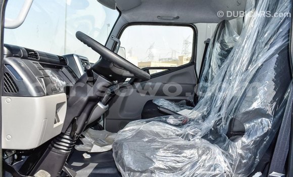 Ra Imported Mitsubishi Carisma funfun Ọkọ̀ in Import - Dubai ni Benin Ra Imported Mitsubishi Carisma funfun Ọkọ̀ in Import - Dubai ni Benin