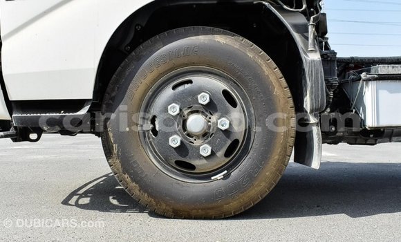 Sayi Imported Hino 300 Series White Babbar mota in Import - Dubai a Benin