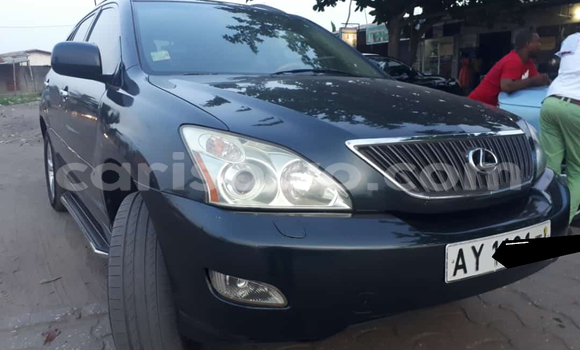 Sayi Na hannu Lexus RX 330 Black Mota in Cotonou a Benin Sayi Na hannu Lexus RX 330 Black Mota in Cotonou a Benin