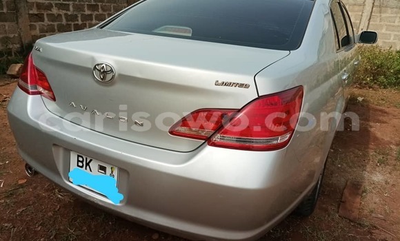 Sayi Na hannu Toyota Avalon Azurfa Mota in Cotonou a Benin Sayi Na hannu Toyota Avalon Azurfa Mota in Cotonou a Benin