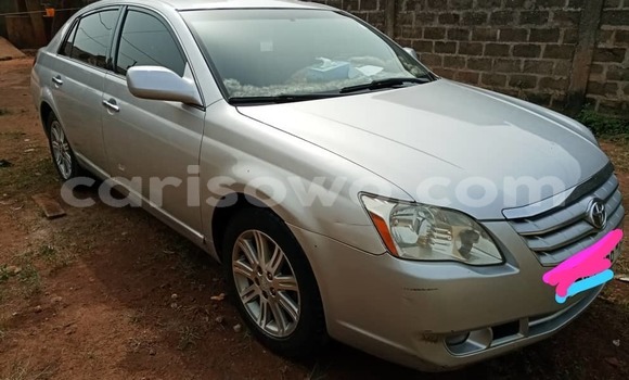 Sayi Na hannu Toyota Avalon Azurfa Mota in Cotonou a Benin Sayi Na hannu Toyota Avalon Azurfa Mota in Cotonou a Benin