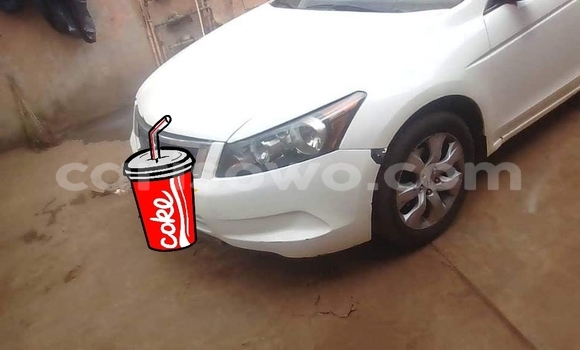 Acheter Occasion Voiture Honda Accord Blanc à Cotonou, Benin Acheter Occasion Voiture Honda Accord Blanc à Cotonou, Benin