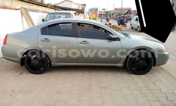 Sayi Na hannu Mitsubishi Galant Green Mota in Cotonou a Benin Sayi Na hannu Mitsubishi Galant Green Mota in Cotonou a Benin