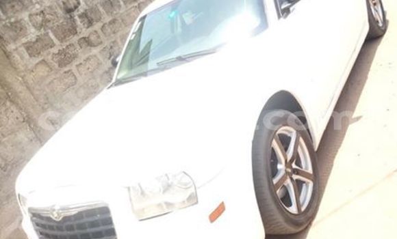 Acheter Occasion Voiture Chrysler Cirrus Blanc à Abomey Calavi, Benin Acheter Occasion Voiture Chrysler Cirrus Blanc à Abomey Calavi, Benin