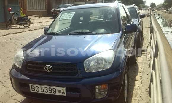 Ra Àlòkù Toyota RAV4 Blue Ọkọ̀ in Cotonou ni Benin Ra Àlòkù Toyota RAV4 Blue Ọkọ̀ in Cotonou ni Benin