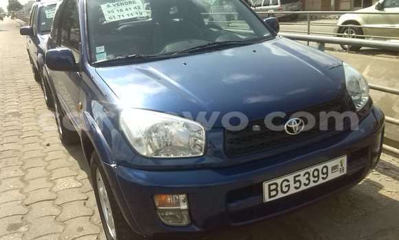 Ra Àlòkù Toyota RAV4 Blue Ọkọ̀ in Cotonou ni Benin Ra Àlòkù Toyota RAV4 Blue Ọkọ̀ in Cotonou ni Benin