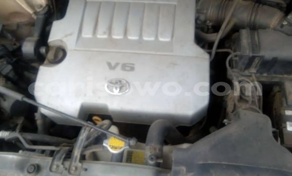 Buy Used Toyota Highlander Beige Car in Cotonou in Benign Buy Used Toyota Highlander Beige Car in Cotonou in Benign